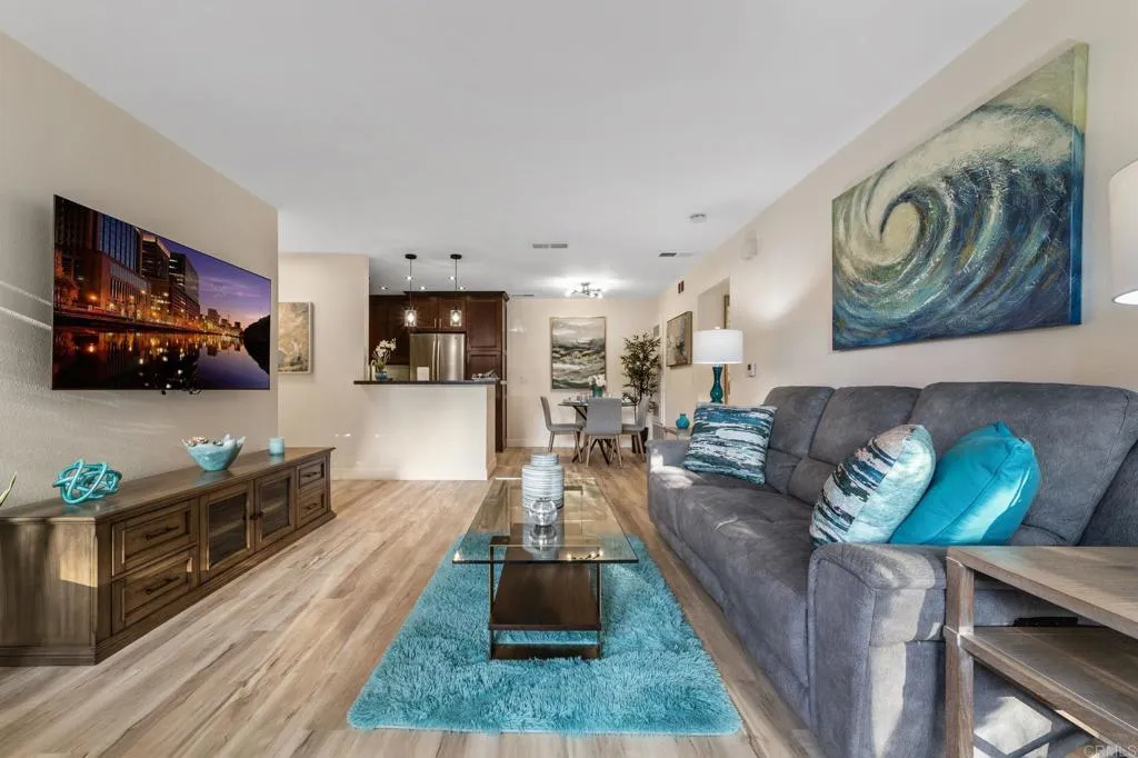 https://cdn.realtyfeed.com/cdn/127/306416297/e9dd3a09b87fb37fb423fbbc0f662375.webp