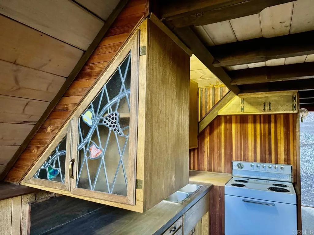 https://cdn.realtyfeed.com/cdn/127/306416507/0779cbf2a8f7064bc65f218a4a678fbd.webp