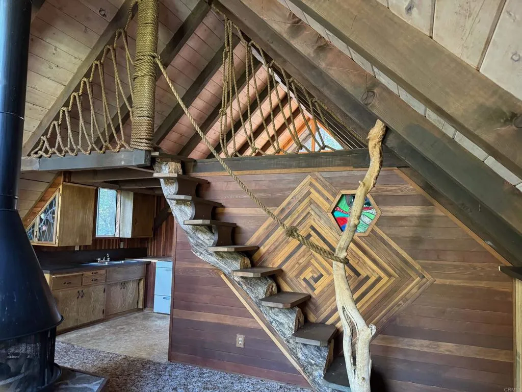 https://cdn.realtyfeed.com/cdn/127/306416507/6101b18377cc3a1f32af4094518b4648.webp