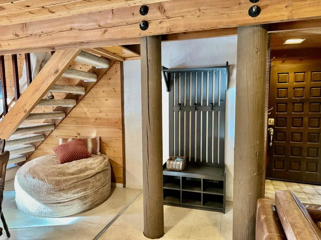 https://cdn.realtyfeed.com/cdn/127/306416508/5fddfd90c9fd8f60e2743ce1b7351cd7.webp