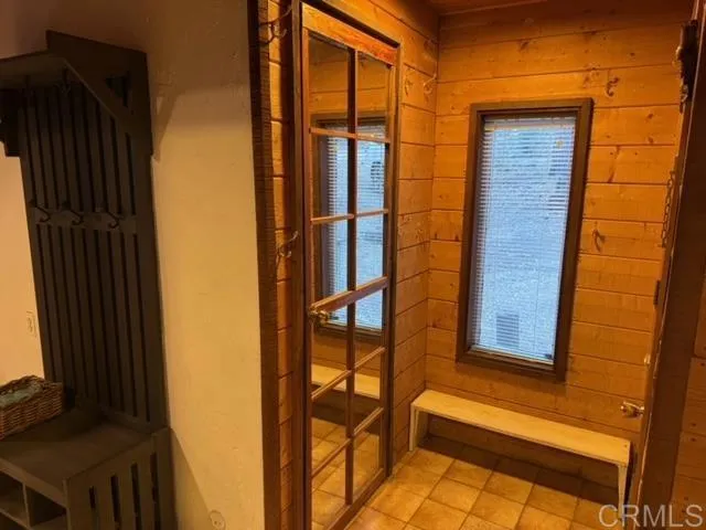 https://cdn.realtyfeed.com/cdn/127/306416508/6cfbb5d0562cc5c80d513b41ac08d0fe.webp