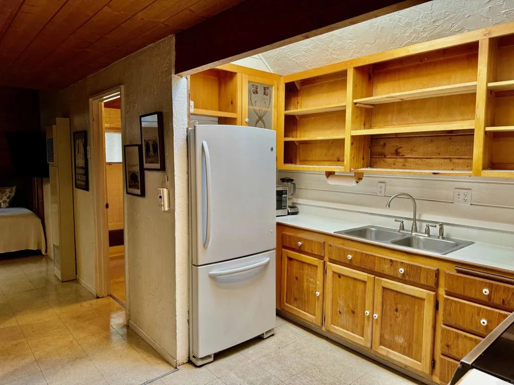 https://cdn.realtyfeed.com/cdn/127/306416508/774c6a2ae5216a77eb0936c9164b7c5d.webp