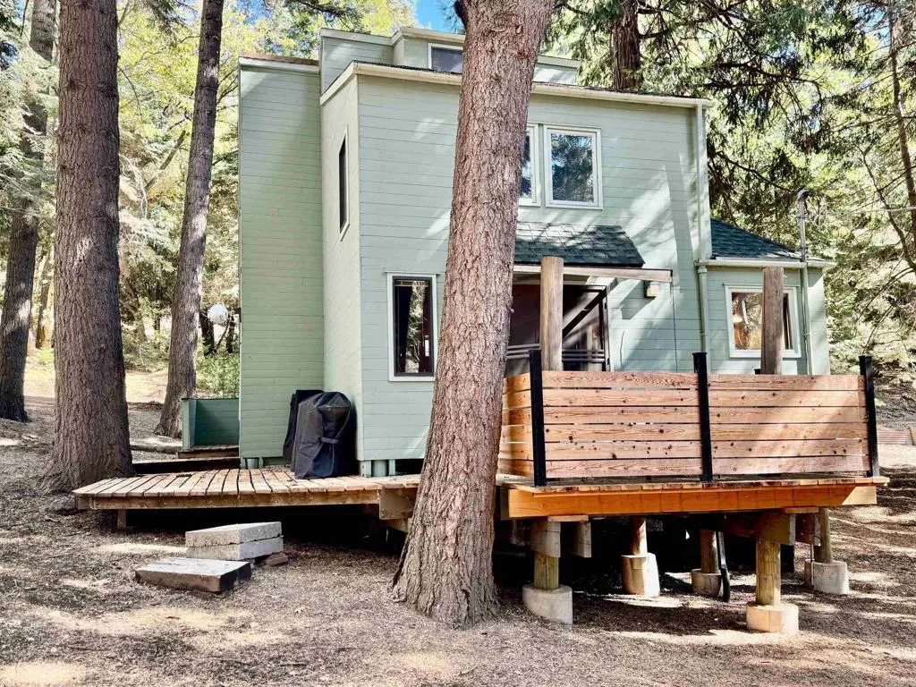 https://cdn.realtyfeed.com/cdn/127/306416508/7d955a55a458adf1bae72a41f9174db2.webp