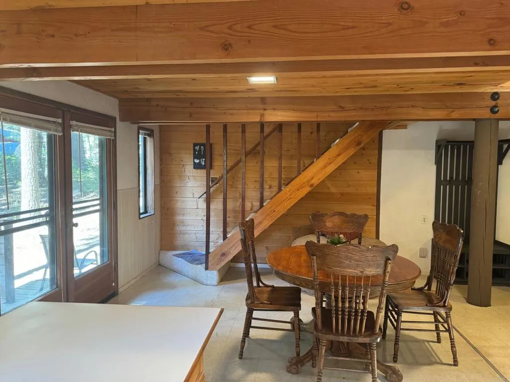https://cdn.realtyfeed.com/cdn/127/306416508/98a502f8c7d9e428ae7dfe8c44fd3228.webp