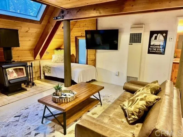 https://cdn.realtyfeed.com/cdn/127/306416508/f69816588d4e7d46142a63d3b1fd44b6.webp