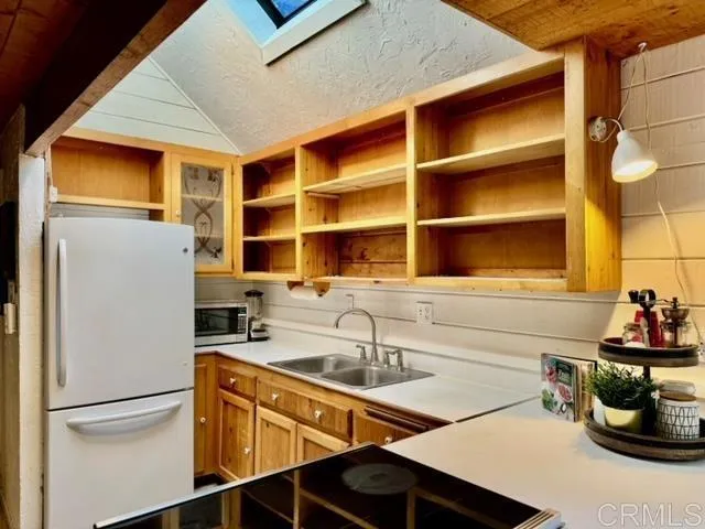 https://cdn.realtyfeed.com/cdn/127/306416508/fdcd98ae3548e762f7927f6721d7ee32.webp