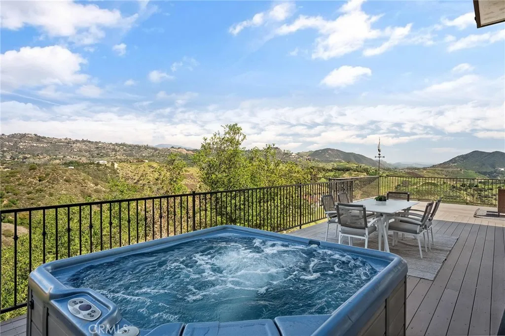 https://cdn.realtyfeed.com/cdn/127/306417037/4527aa73ab6f88ea2043c2e422463945.webp