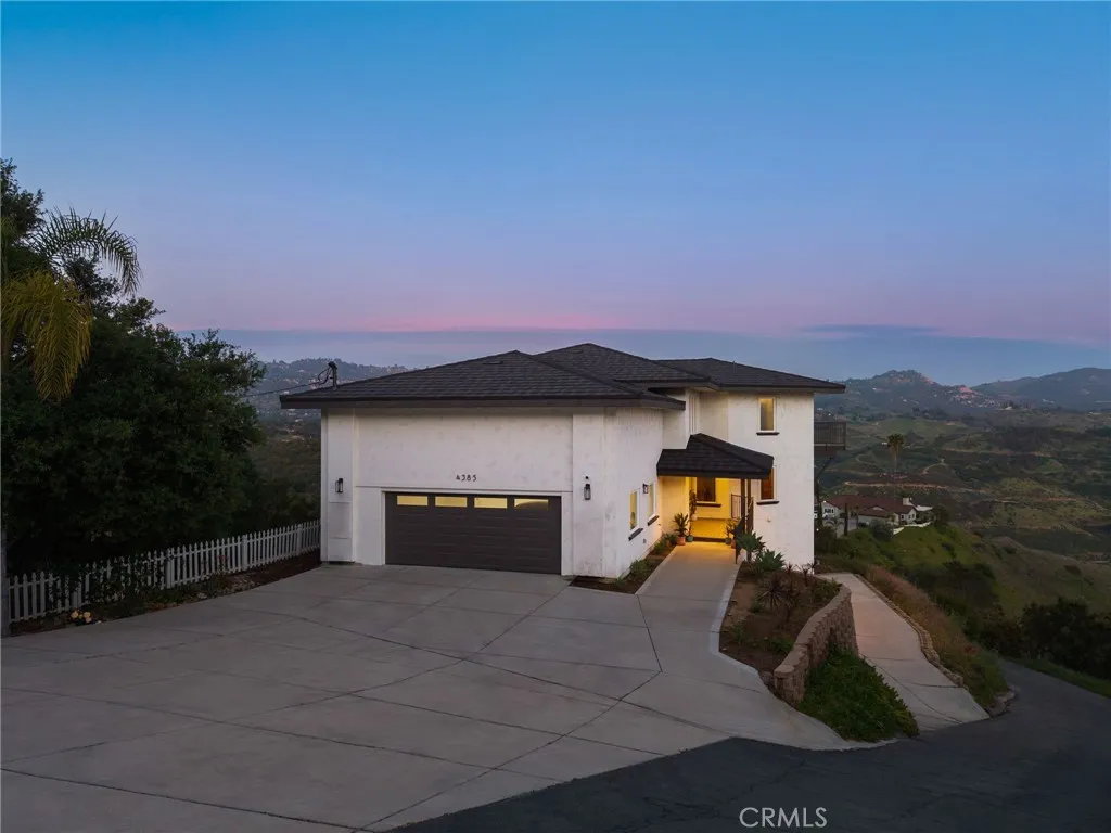 https://cdn.realtyfeed.com/cdn/127/306417037/d902ffaf0fdbc65208af8b87af865e2e.webp