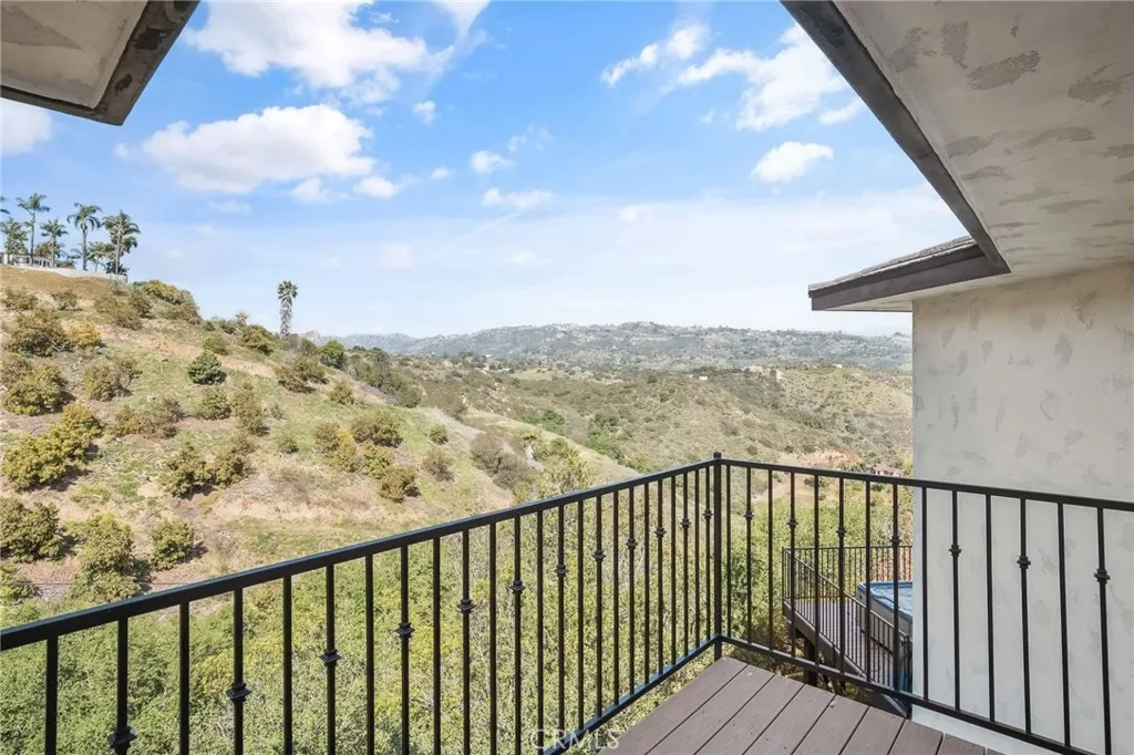 https://cdn.realtyfeed.com/cdn/127/306417037/e2027d5cca10222c1466bea4ad0e3da1.webp