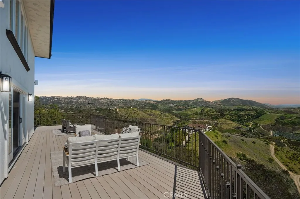 https://cdn.realtyfeed.com/cdn/127/306417037/f1beffe06ae9177cddbab8a26fb17cd4.webp