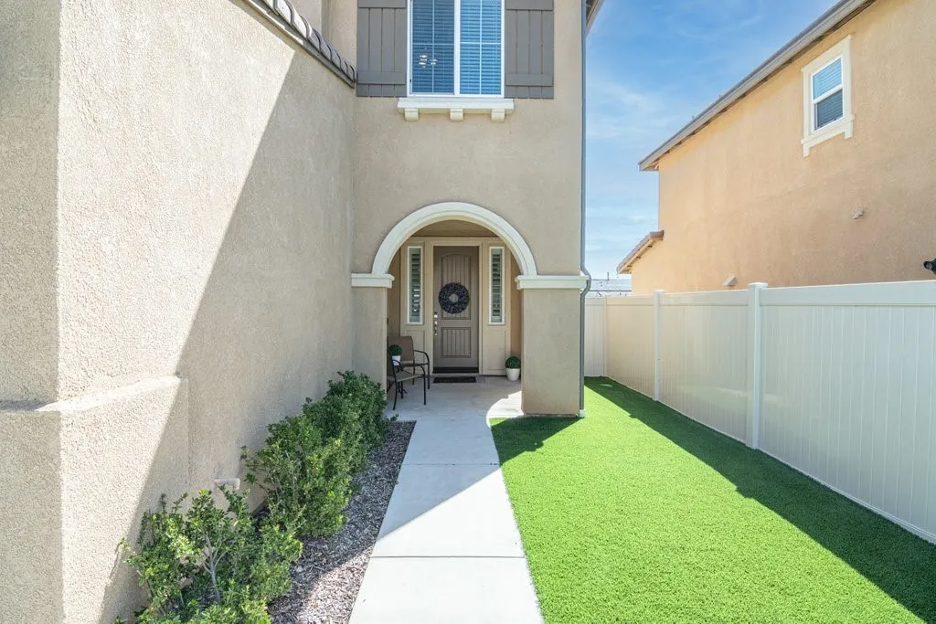 https://cdn.realtyfeed.com/cdn/127/306417090/59f1e6a3fd1019207f223dcdb642229d.webp