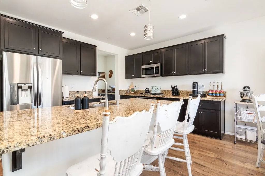 https://cdn.realtyfeed.com/cdn/127/306417090/6868758c6305d3c0115f70ccc44dc41d.webp