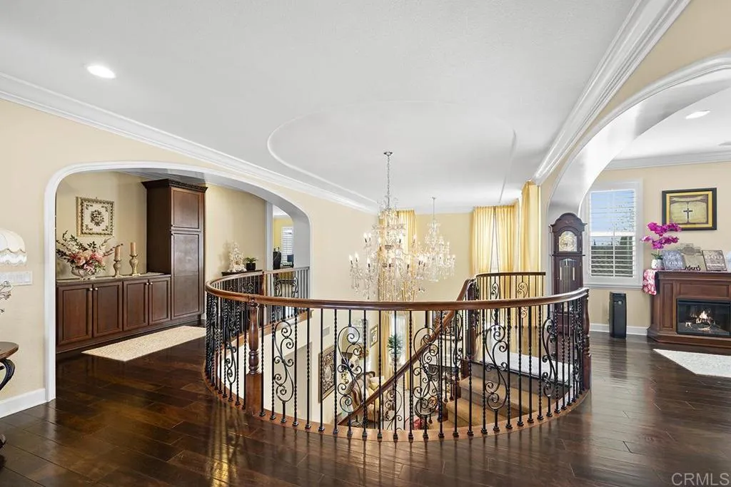 https://cdn.realtyfeed.com/cdn/127/306417164/092635390a18358288c59a492bd30bad.webp