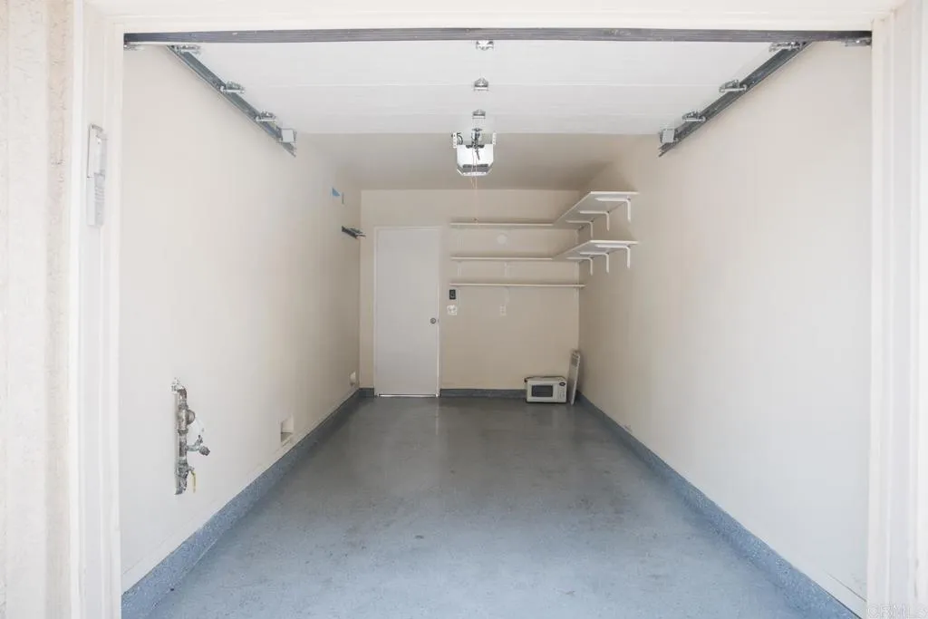 https://cdn.realtyfeed.com/cdn/127/306417188/ab1619d03ba8880929795b74ad6d133f.webp