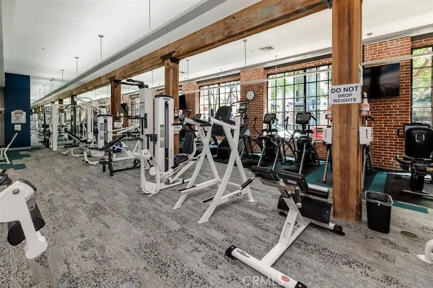https://cdn.realtyfeed.com/cdn/127/306417195/159ba80ef1c1bbb4bea3fece6bee127c.webp