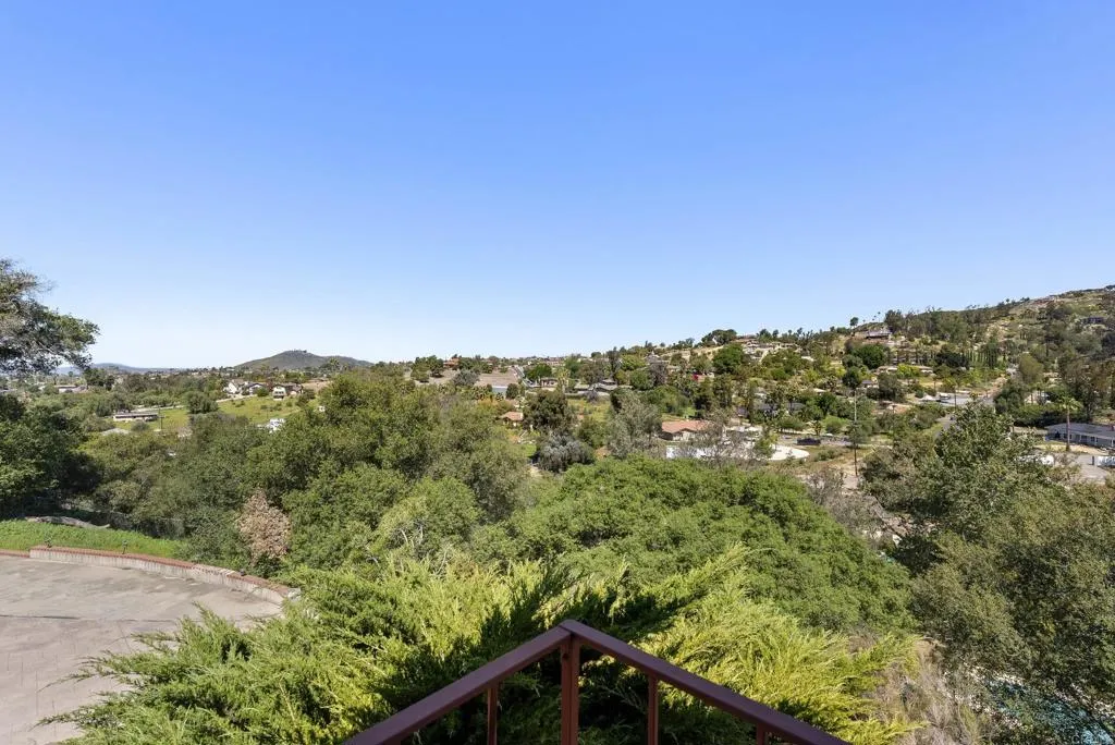 https://cdn.realtyfeed.com/cdn/127/306417326/3d54f022b8e492bd7788e10a188db3e2.webp