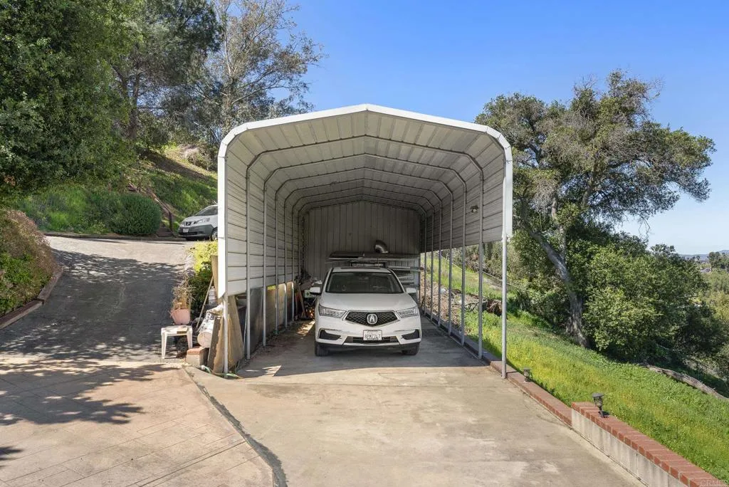 https://cdn.realtyfeed.com/cdn/127/306417326/4132d56253159957efec844834143709.webp