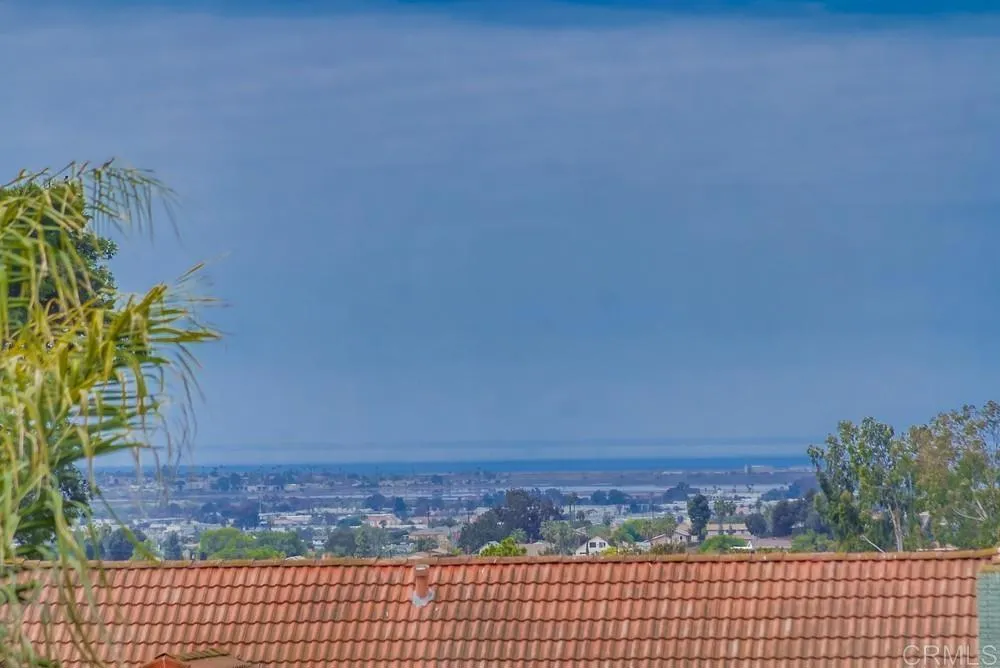 https://cdn.realtyfeed.com/cdn/127/306417415/ab28edb514358c4252f03246a98d9e1e.webp