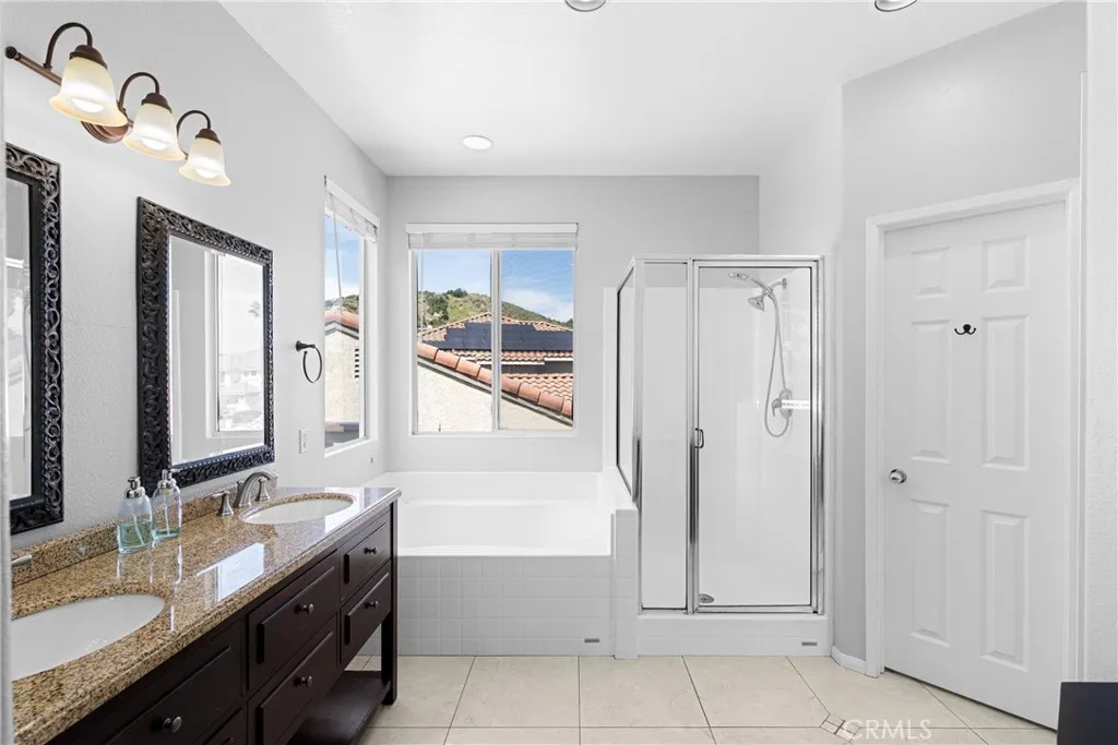 https://cdn.realtyfeed.com/cdn/127/306417552/0eba5d6ad03e0c12218462915976f3c8.webp
