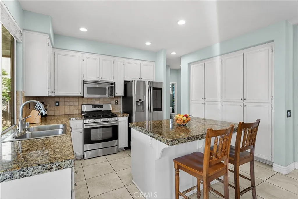 https://cdn.realtyfeed.com/cdn/127/306417552/332c66b24af4799ddf1d820a8751b466.webp
