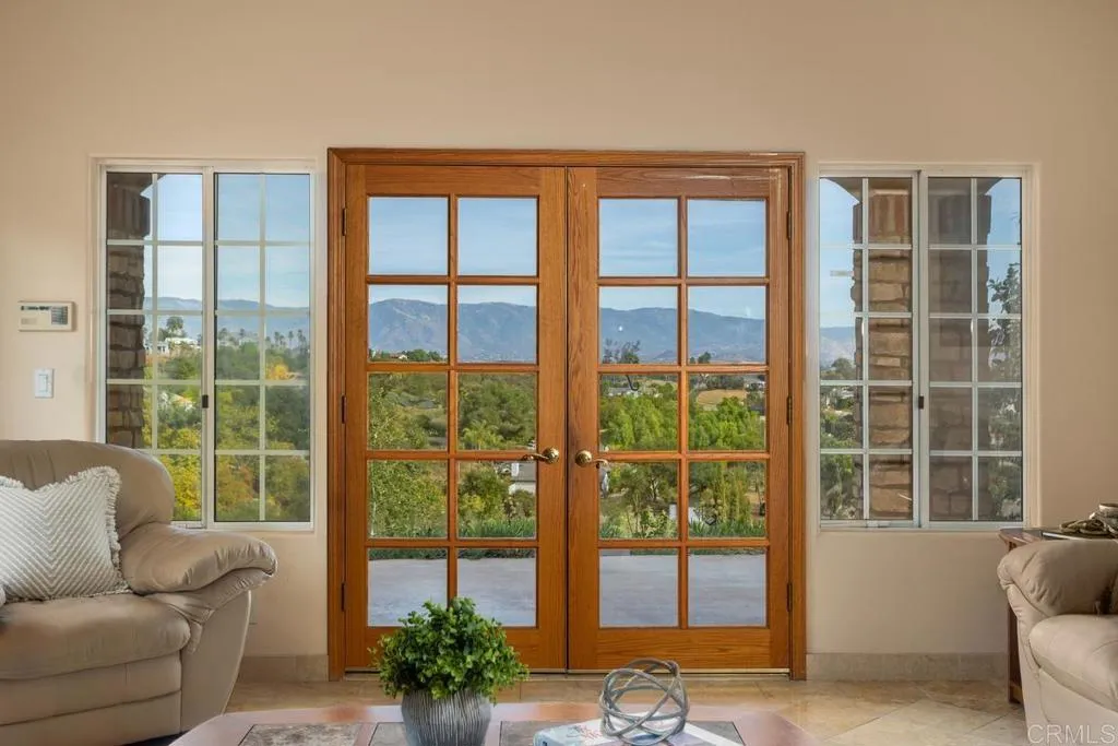 https://cdn.realtyfeed.com/cdn/127/306417556/d88d3d49a7b854aab861c67093524a68.webp