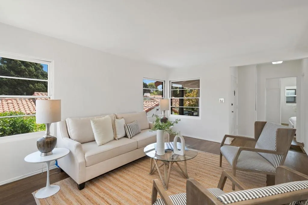 Photo #4: PTP2502755 Listing 