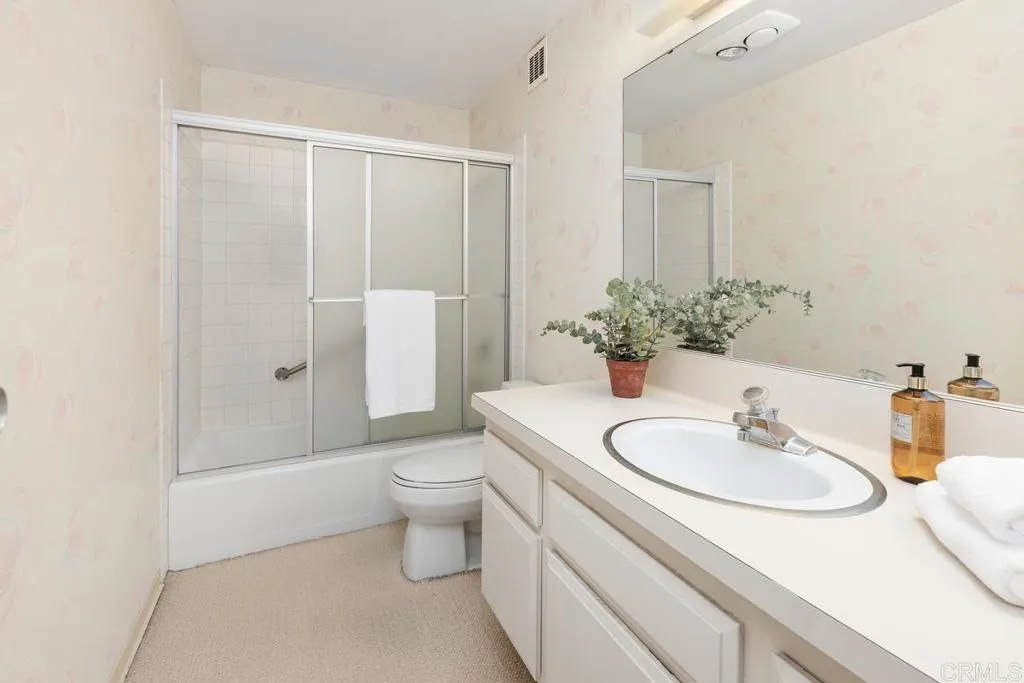 https://cdn.realtyfeed.com/cdn/127/306417896/04428712bc1e5922b3b309fe09ed69c2.webp