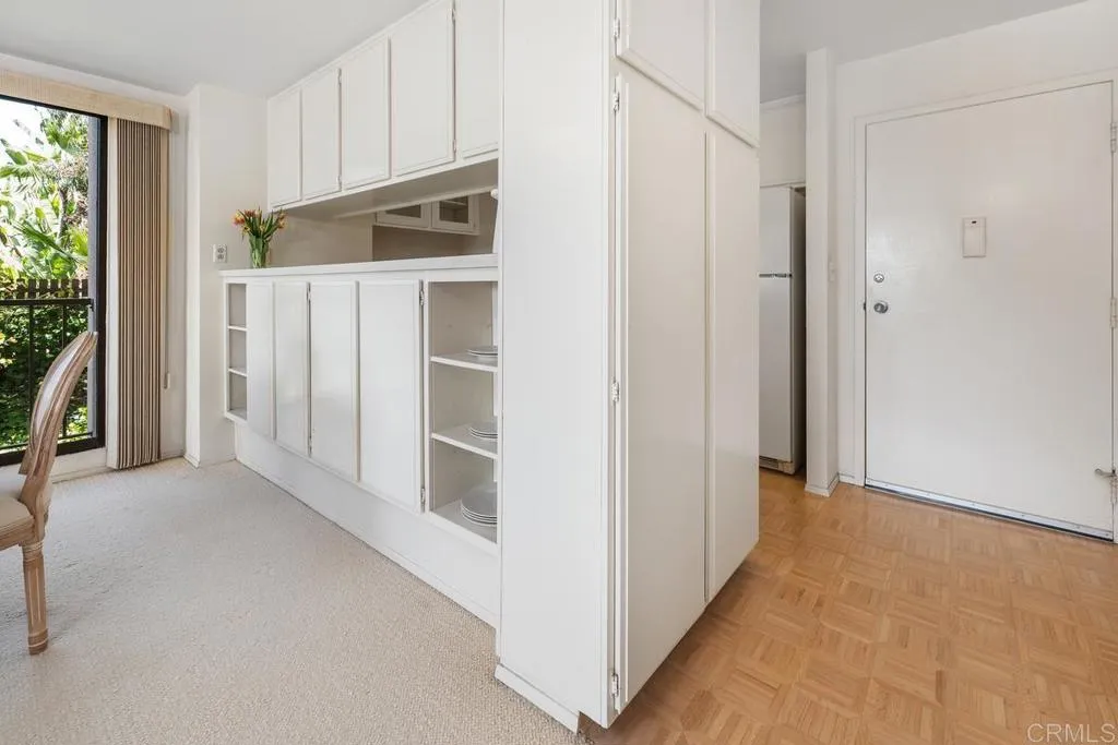 https://cdn.realtyfeed.com/cdn/127/306417896/47e822d093f5777644c3ee21fe5f9017.webp