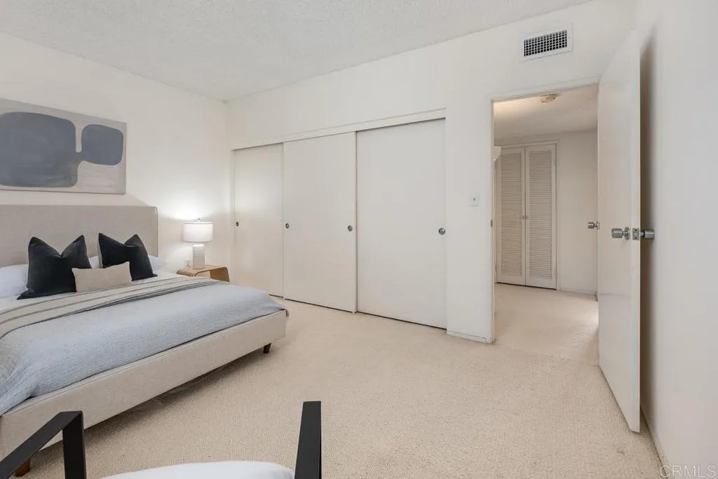 https://cdn.realtyfeed.com/cdn/127/306417896/4a86f9c9ceb03bf92d599835a31f57ba.webp