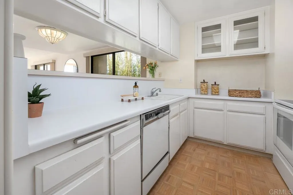 https://cdn.realtyfeed.com/cdn/127/306417896/5998f5038422c2f7504eea6e3e7d385f.webp