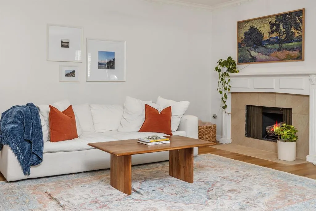 https://cdn.realtyfeed.com/cdn/127/306417917/1b67f86cf5004ba0c566a90696e2c850.webp