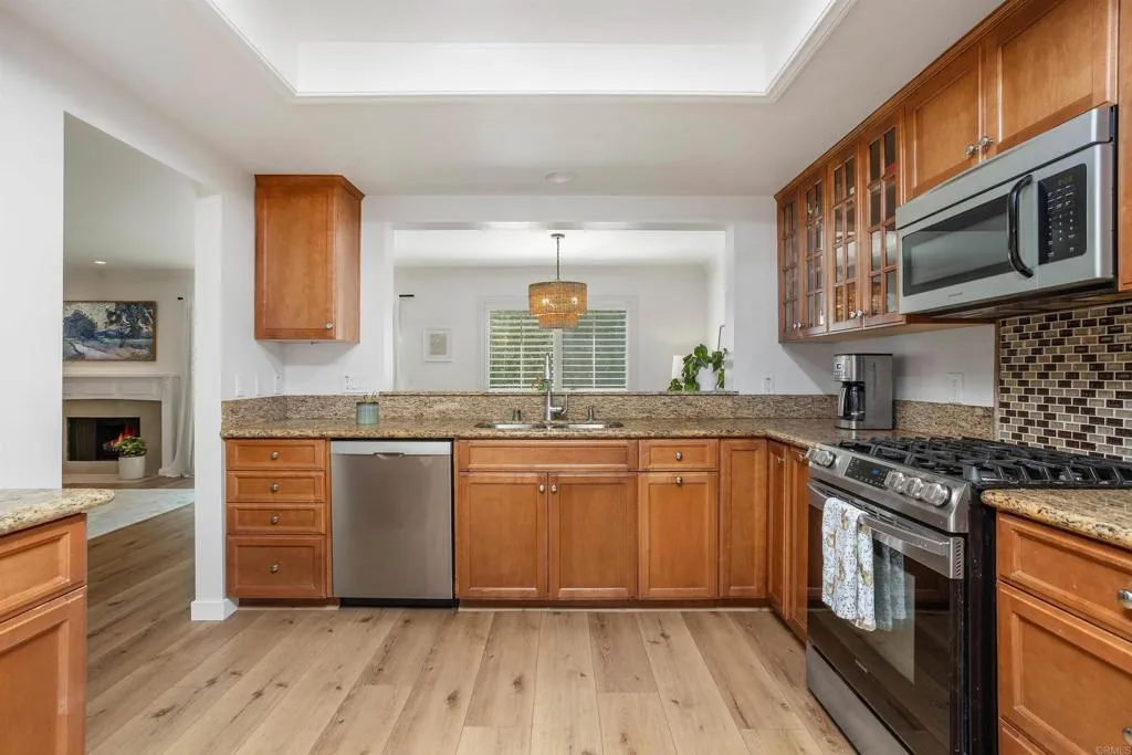 https://cdn.realtyfeed.com/cdn/127/306417917/3eee8dd5655554c270d620d60c042842.webp