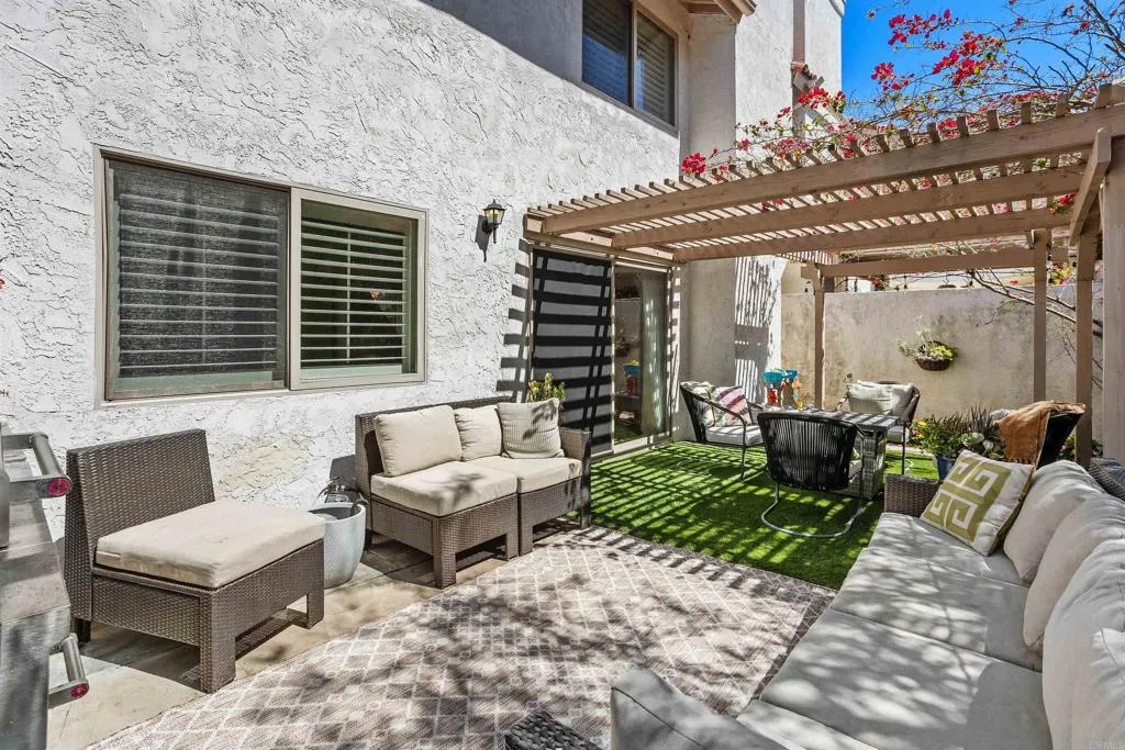 https://cdn.realtyfeed.com/cdn/127/306417917/fddbbb42dfc39b5544bbb4d8eef0e6c6.webp
