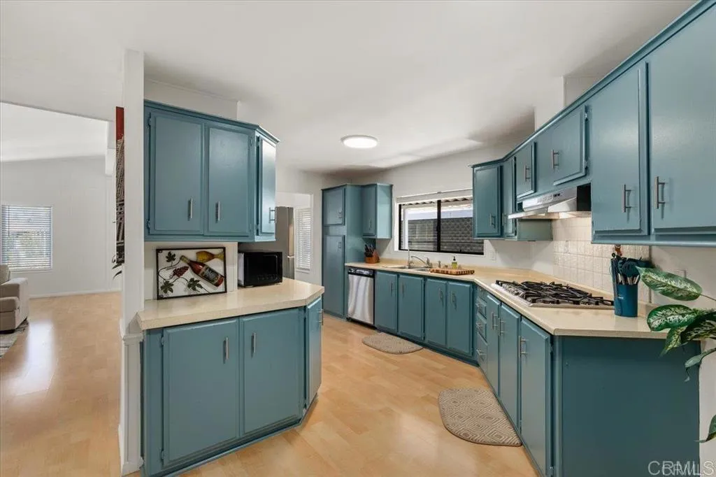 https://cdn.realtyfeed.com/cdn/127/306417955/0ad2392c6935948899059fe5a9acc48f.webp
