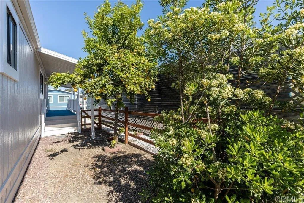 https://cdn.realtyfeed.com/cdn/127/306417955/7cf0a8921c7b8add6093ffb13dd44fd6.webp