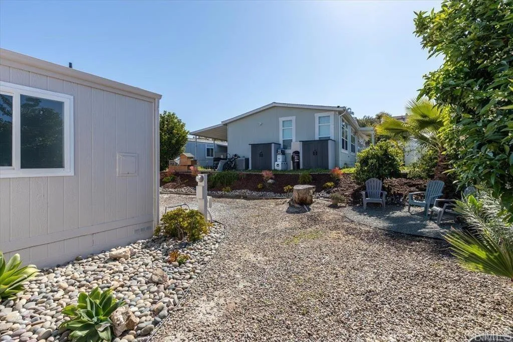 https://cdn.realtyfeed.com/cdn/127/306417955/a94a18e3019c7e8cf0ca0eea07a5fa9d.webp
