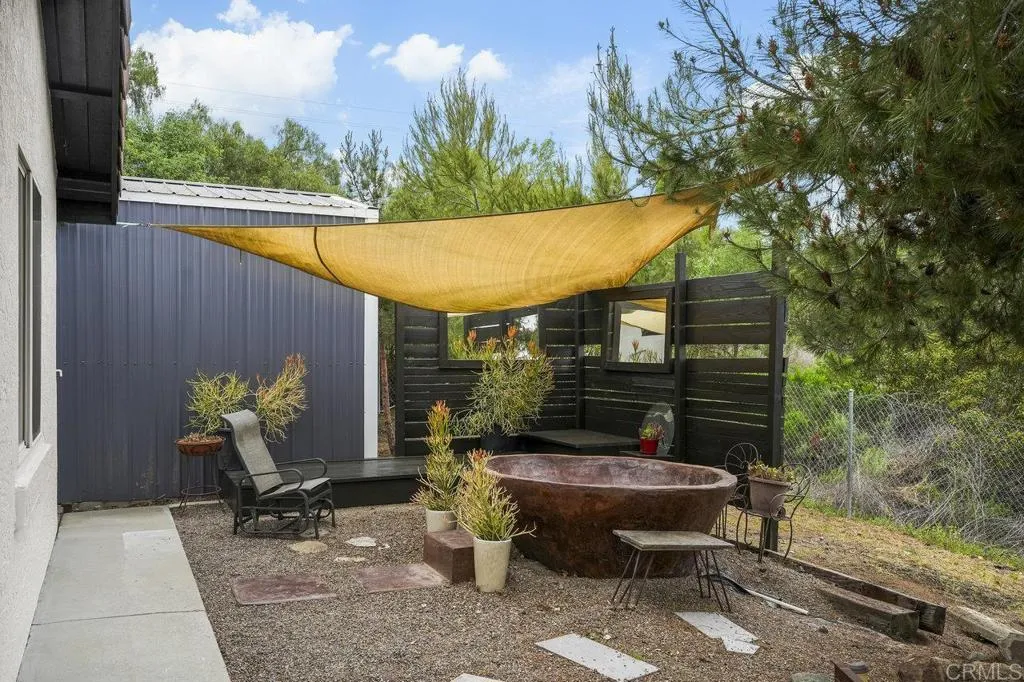 https://cdn.realtyfeed.com/cdn/127/306418070/93ae9a4ea1001f34ab9cd8dc54c86aee.webp