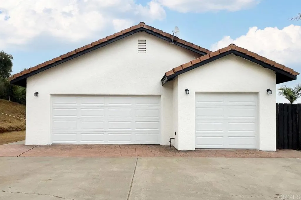 https://cdn.realtyfeed.com/cdn/127/306418070/cbd052c5e901c1fe8b1e3f79f5dbed93.webp