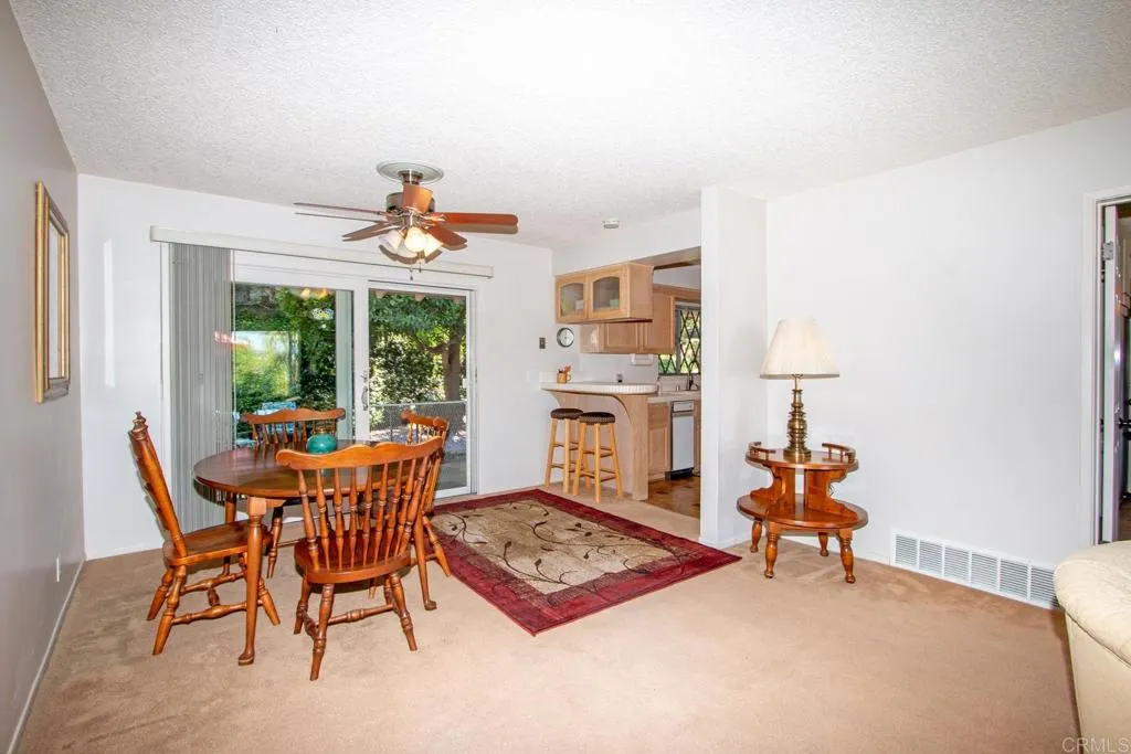 https://cdn.realtyfeed.com/cdn/127/306418385/7be1c0e5cf778ebbf8d05cd4a86c6808.webp