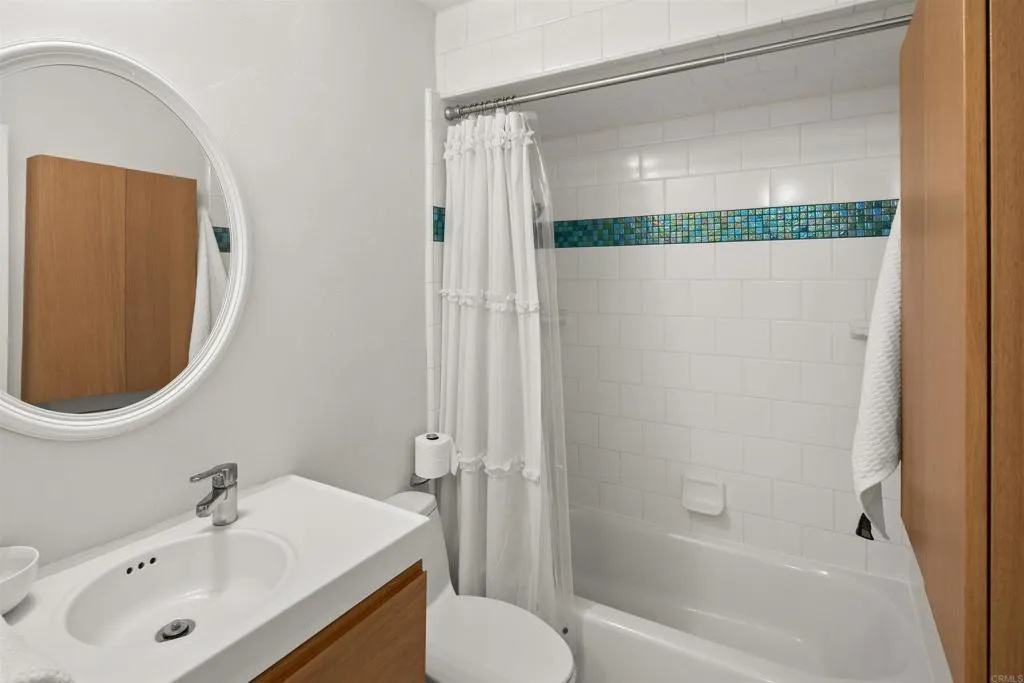 https://cdn.realtyfeed.com/cdn/127/306418493/c28fc5580cb01d2751fd50626bfc4c29.webp