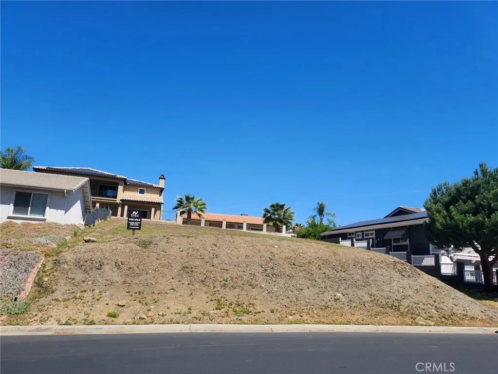 22720 Blue Teal, Canyon Lake, Ca 92587 - Main photo, Canyon Lake, CA