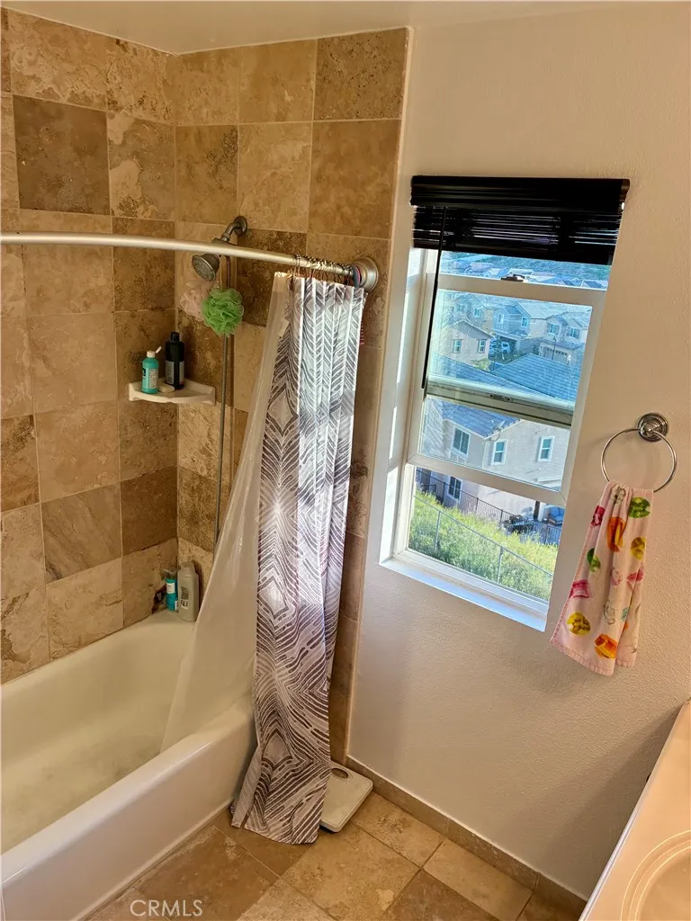 https://cdn.realtyfeed.com/cdn/127/306419024/16310cd3ff69a6efb59d8d9c8697377c.webp