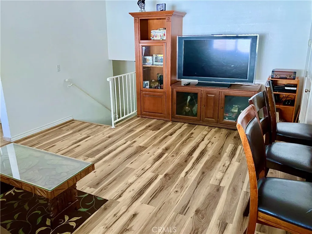 https://cdn.realtyfeed.com/cdn/127/306419024/b3c1ce4e1f65e992a9449fdb3df6bc53.webp