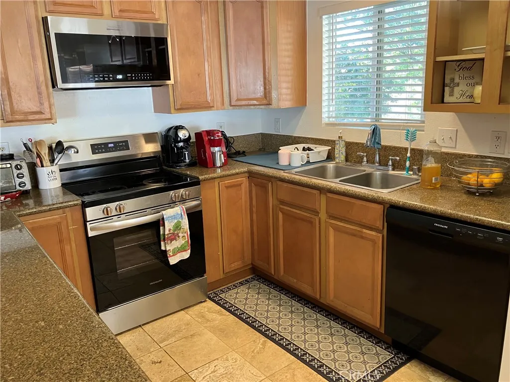 Photo #4: SW25084720 Listing 