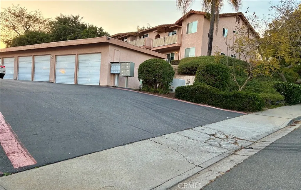 https://cdn.realtyfeed.com/cdn/127/306419024/ff41bda9af13a4562d4fdb95b8eb7ef3.webp