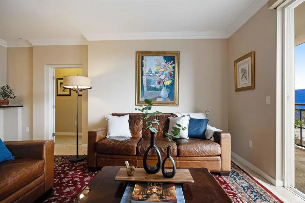 Photo #5: PTP2502813 Listing 