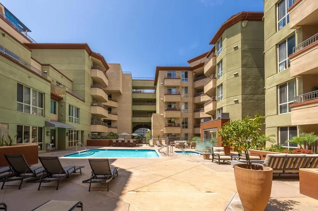 https://cdn.realtyfeed.com/cdn/127/306419689/1e9651810c3494f4ec3e1e6bbf12f23c.webp