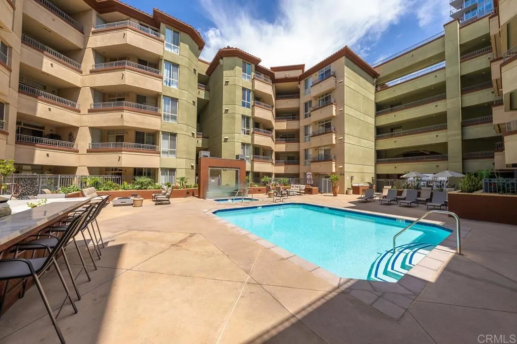 https://cdn.realtyfeed.com/cdn/127/306419689/b8f1d452dca40273e079ff780fff69c6.webp