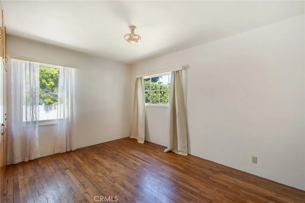 https://cdn.realtyfeed.com/cdn/127/306419825/4f91384a6bef36929d4234cf3989ca18.webp