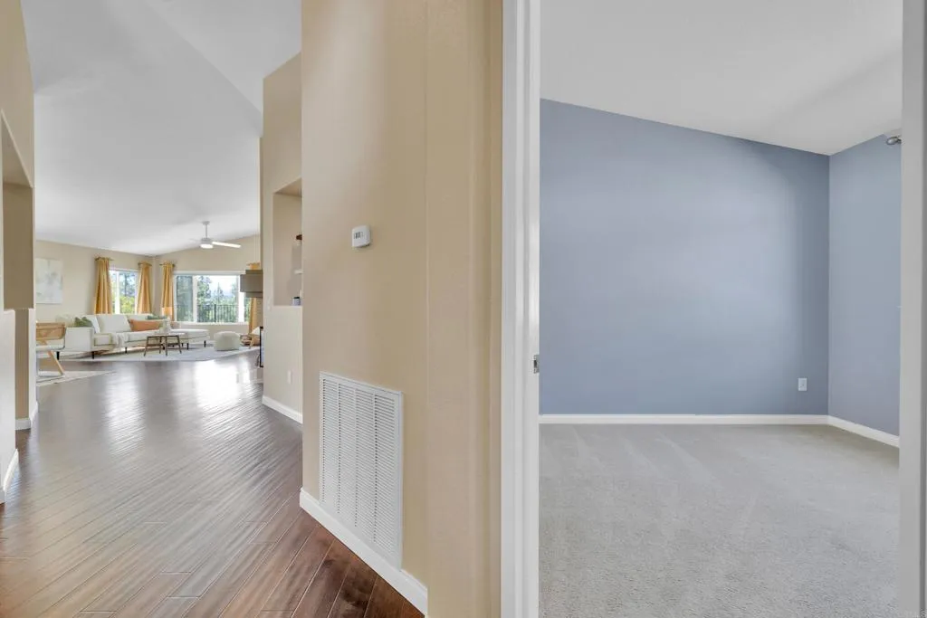 https://cdn.realtyfeed.com/cdn/127/306419991/177e21fe7f0326a9c0207a8d2db72871.webp
